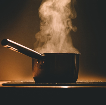 A LA MEDIDA, CON CREATIVIDAD Y PASIÓN, AD HOC